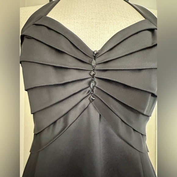 Jones New York LBD with open back - Picture 3 of 9